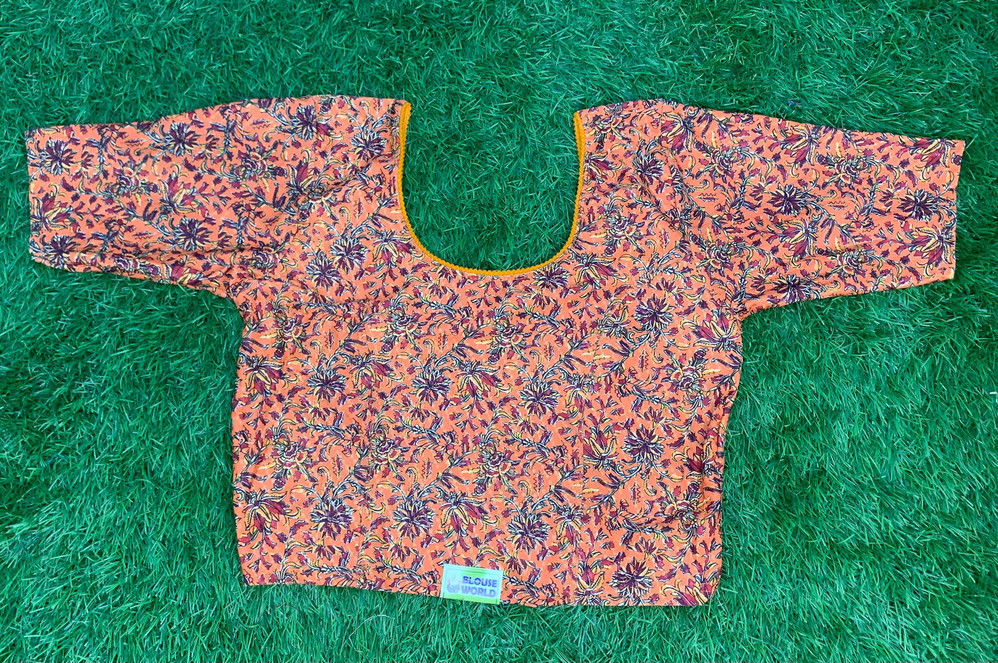 Stretchable with hands blouse 3XL