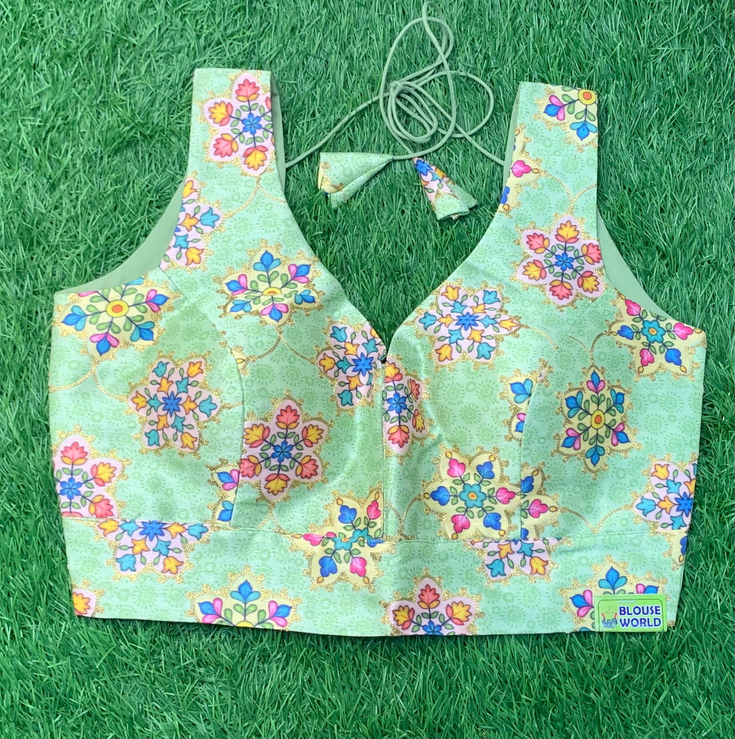 Printed flower v neck sleeveless blouse