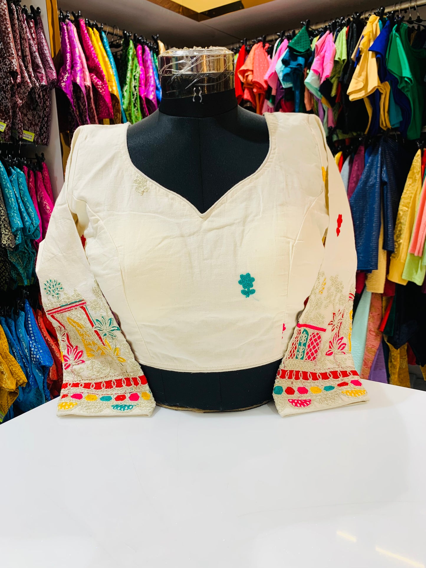 Flower 🌷 hands multicolour blouse 👚