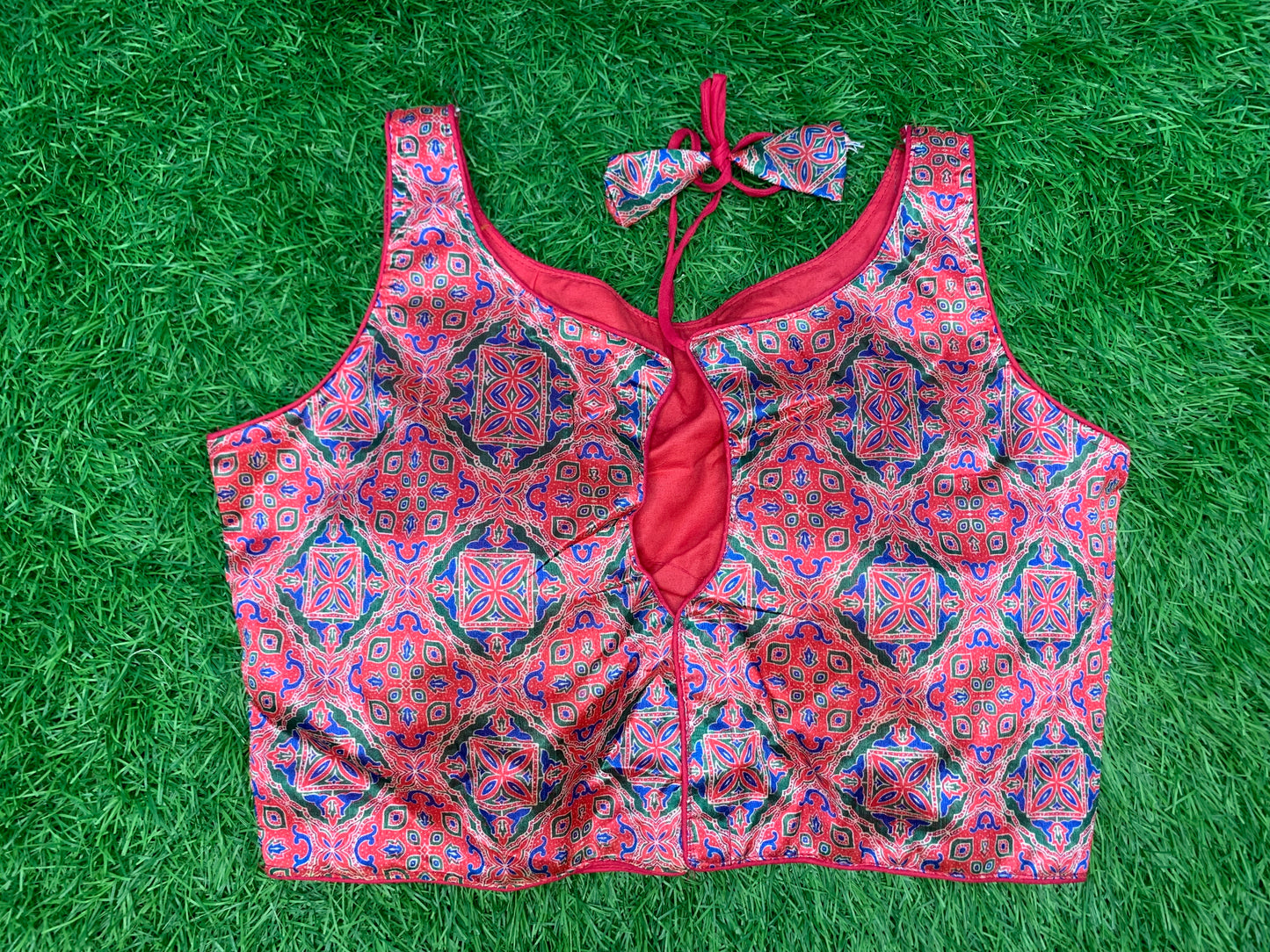 Office wear high neck blouse with hands