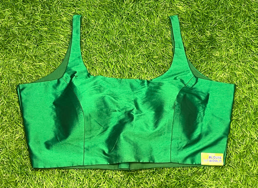 🌿💚 green colour spaghetti blouse sleeveless
