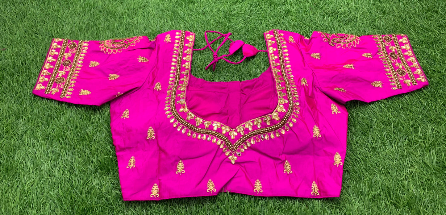 Pink colour heavy designer 🧑‍🎨 blouse 👚