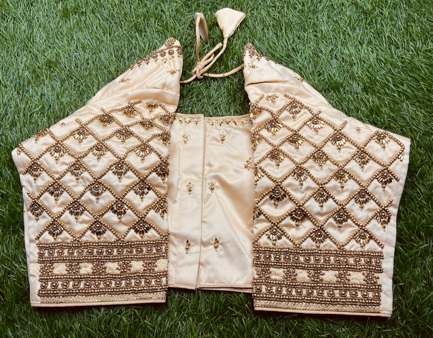 cream 🍨 colour heavy hand work blouse 👚