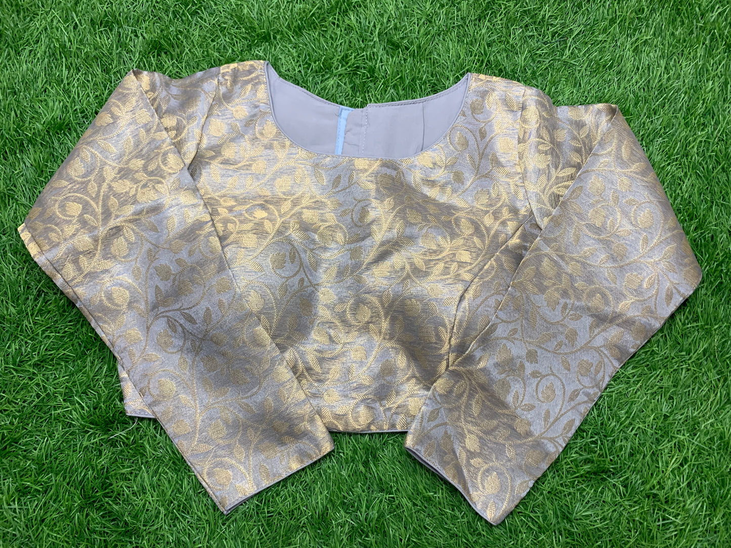 Full hands high neck office wear blouse 👚