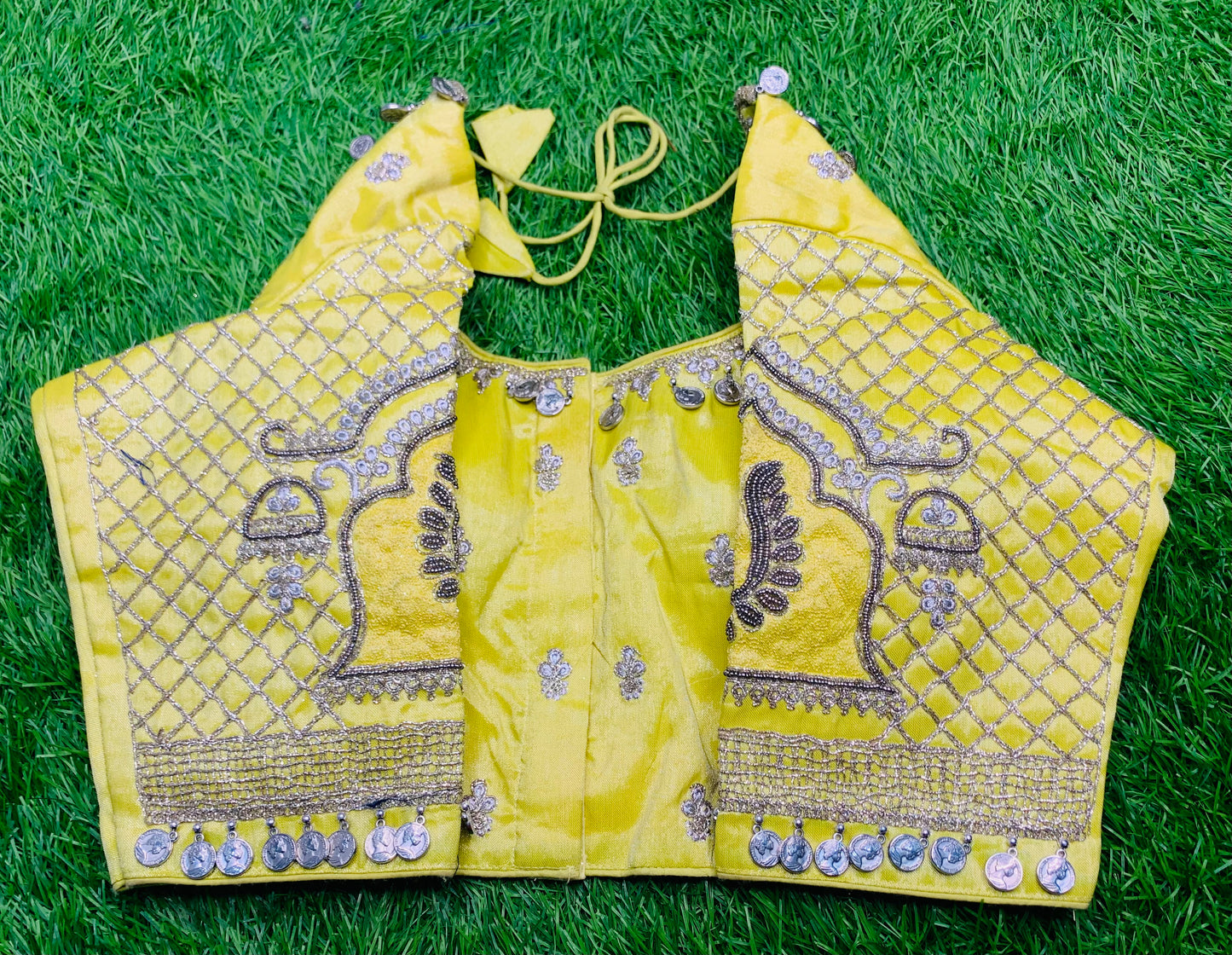 Lemon 🍋 yellow coins 🪙 work blouse 👚