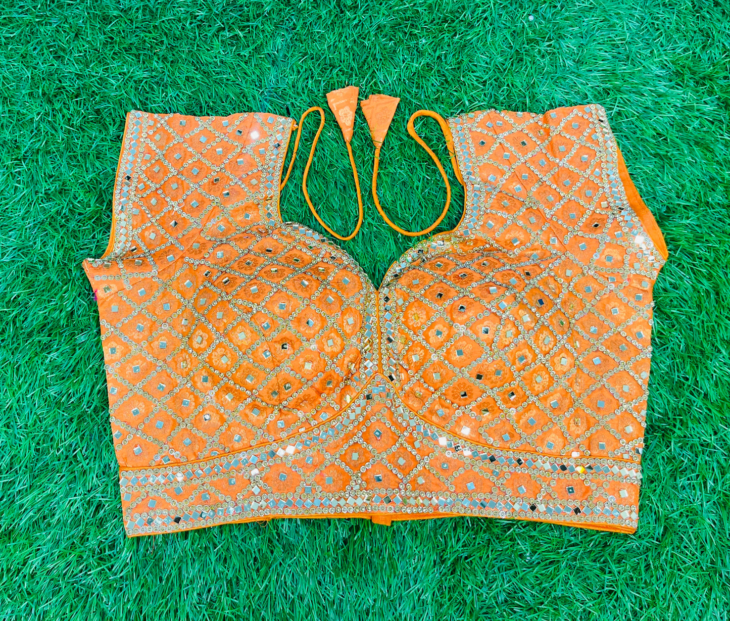 Orange short hands