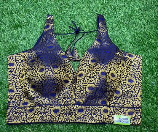 Dark navy blue v neck printed blouse 👚