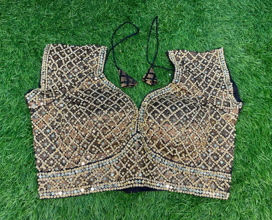 Black mirror short hands blouse