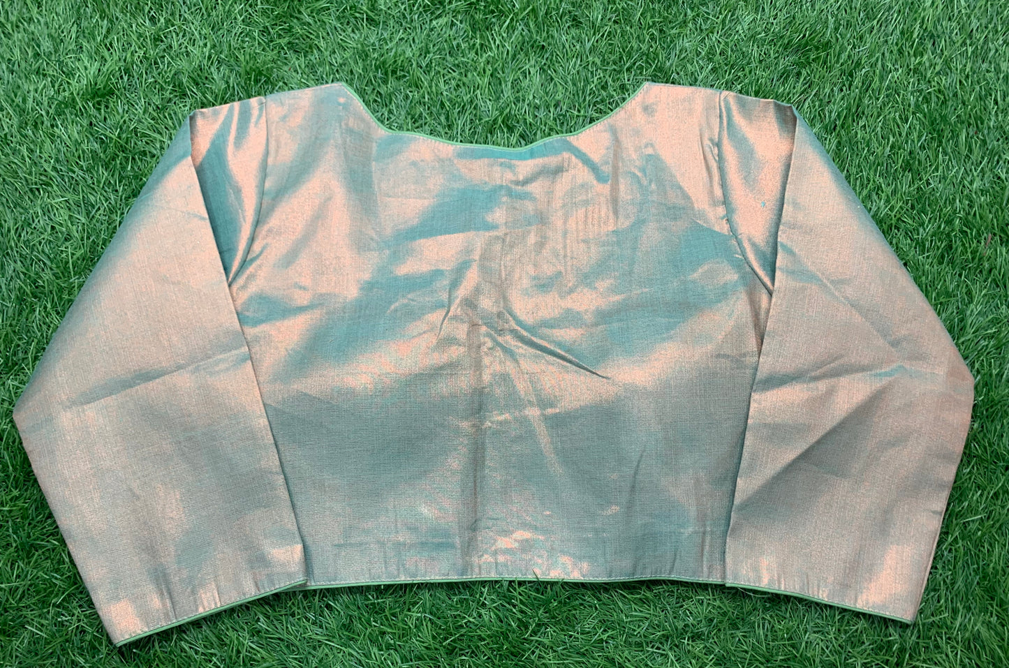 Green tissue high neck v neck office blouse 👚