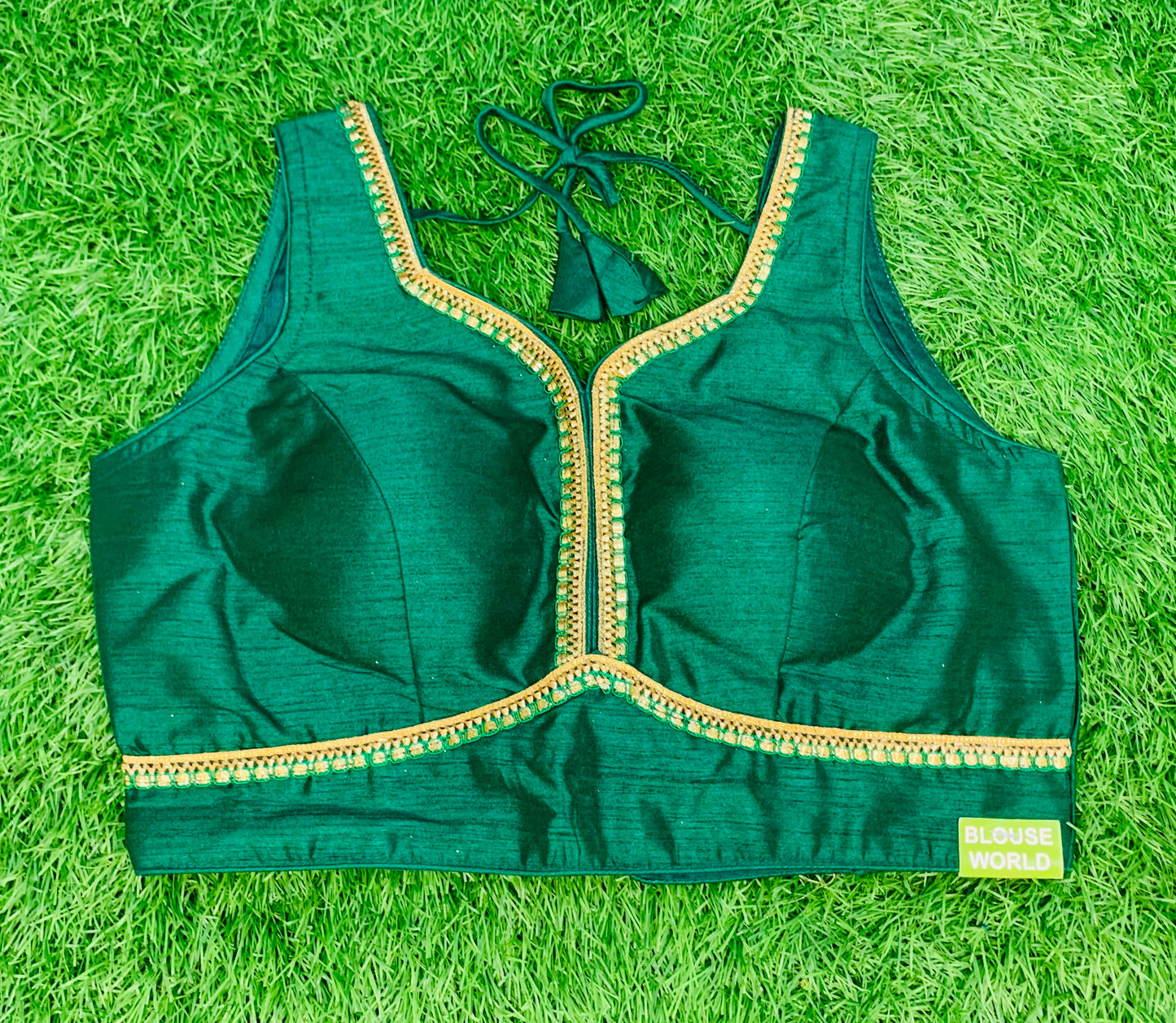 Bottle green border zari with hands