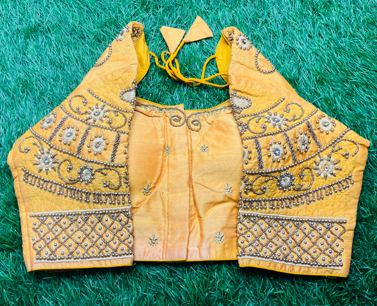 Mango 🥭 yellow heavy maggam work