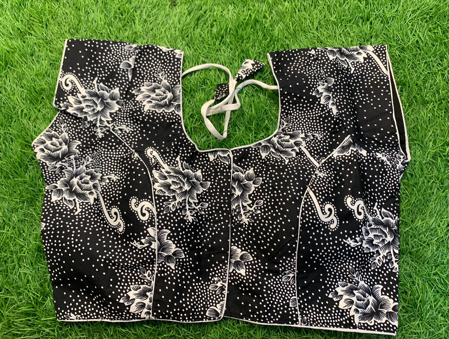 Black digital print fancy blouse 👚
