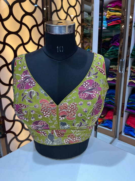 Parrot 🦜 tissue green flowers 💐 designed blouse 👚