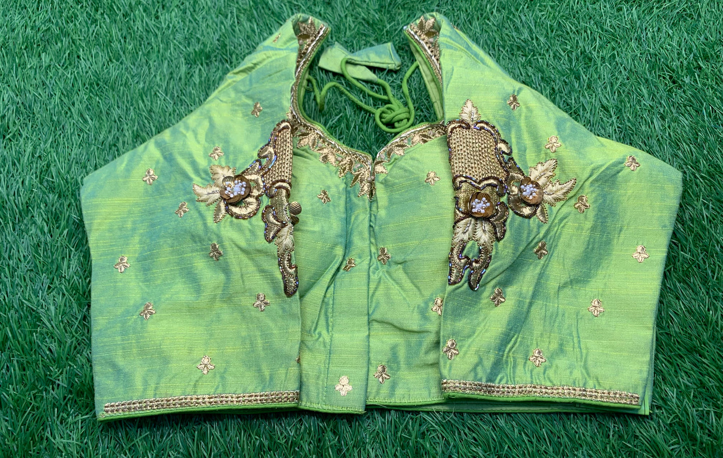 Pista green colour with lotus 🪷 flower 🌼 design blouse 👚