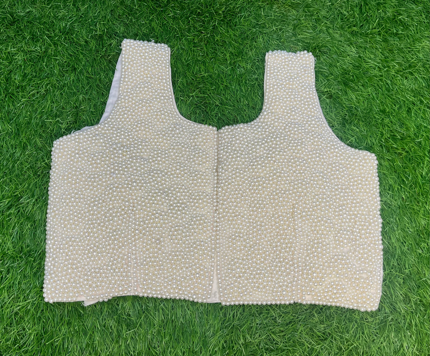 Round Pearl blouse with short hands