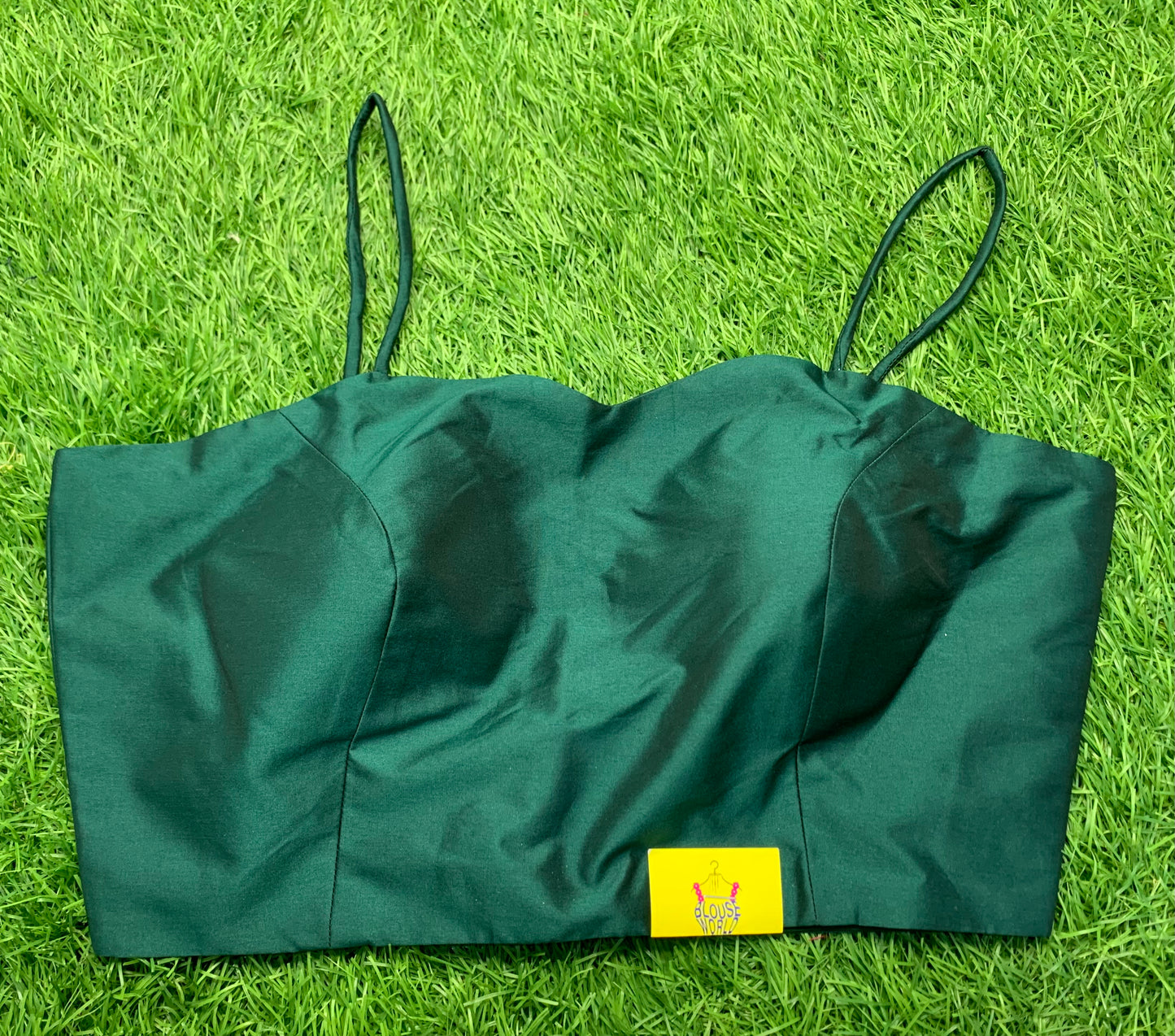 Bottle green spaghetti noodle strap blouse 👚