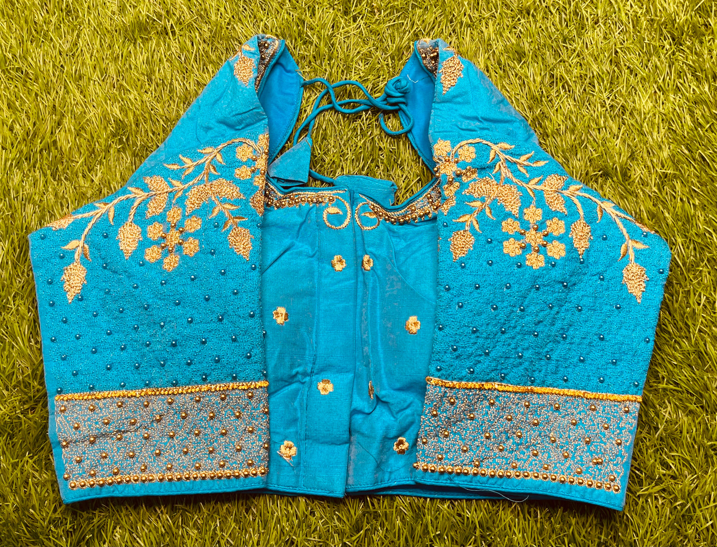 Sky blue 🧵 thread work golden work blouse
