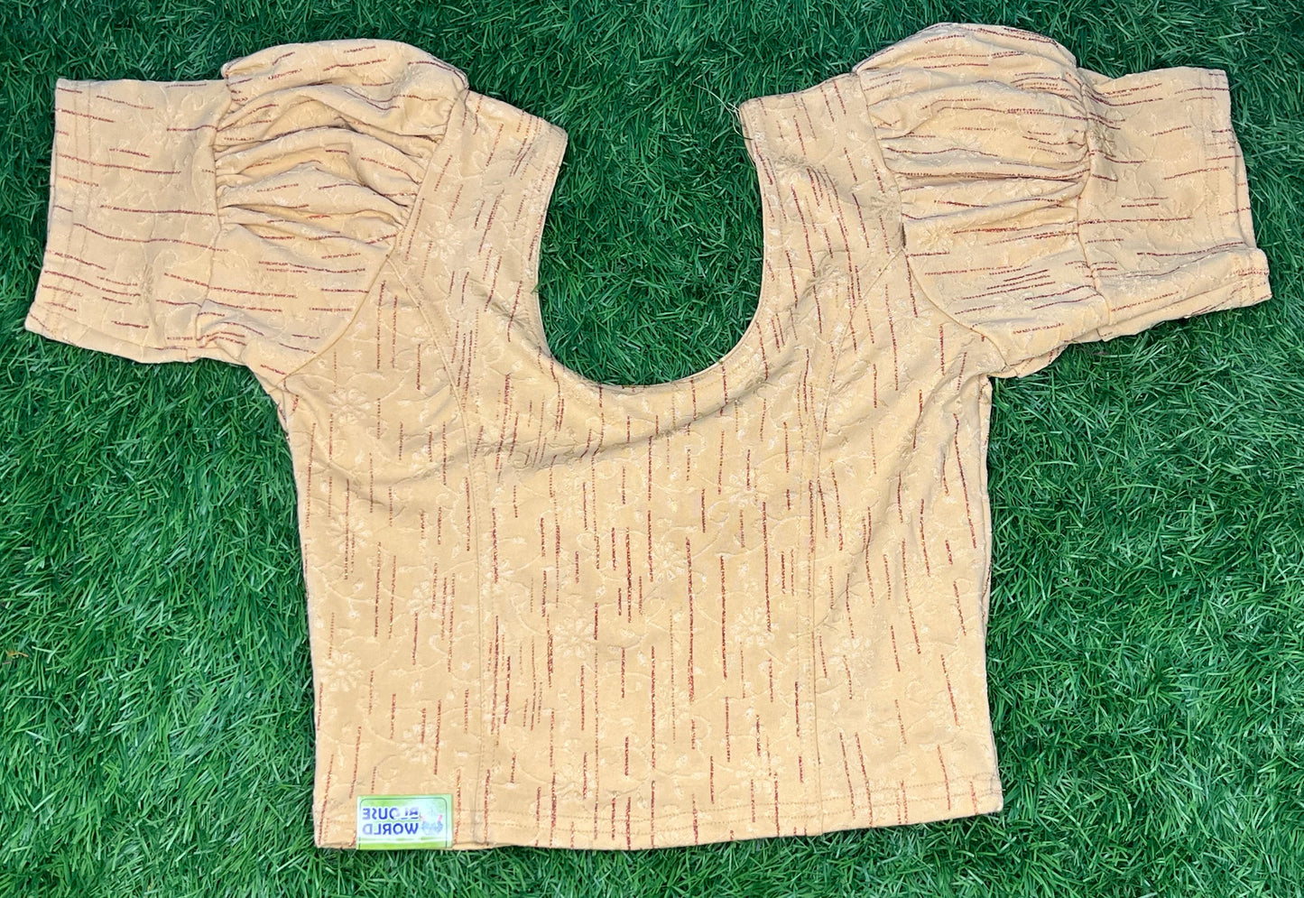 Golden puff hands Strectable XXL blouse