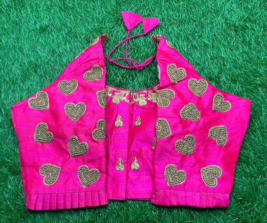 Pink heart 🩷 design hands frills design