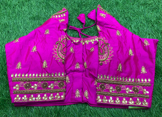 Pink colour heavy designer 🧑‍🎨 blouse 👚