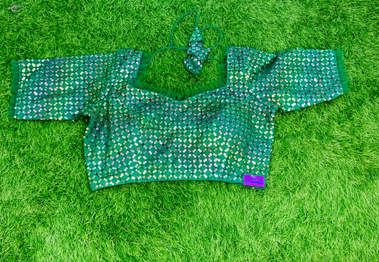 Green multicolour sequence with collar frill n hands frills