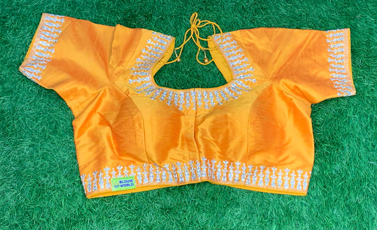 Yellow mustard with simple zari work